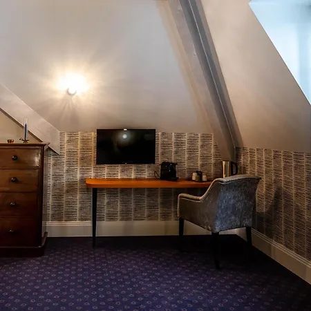 Hotel Les Jardins De Josephine - Le Manoir