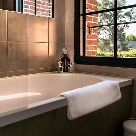 Hotel Les Jardins De Josephine - Le Manoir