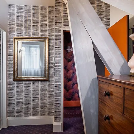 Hotel Les Jardins De Josephine - Le Manoir 3*