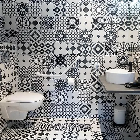 Les Jardins De Josephine - Le Manoir Hotel Évreux