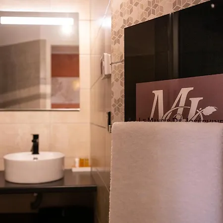 Les Jardins De Josephine - Le Manoir