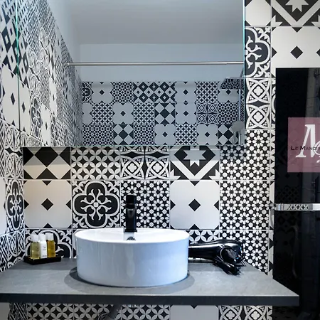 Hotel Les Jardins De Josephine - Le Manoir Évreux