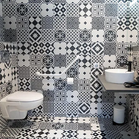 Hotel Les Jardins De Josephine - Le Manoir