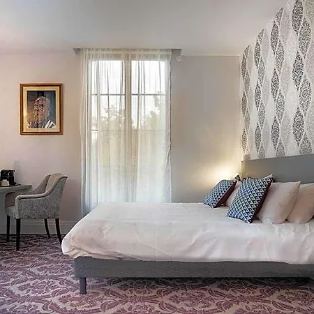 Les Jardins De Josephine - Le Manoir Hotel 3*