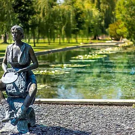 Les Jardins De Josephine - Le Manoir Hotel