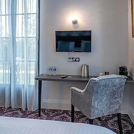 Hotel Les Jardins De Josephine - Le Manoir 3*
