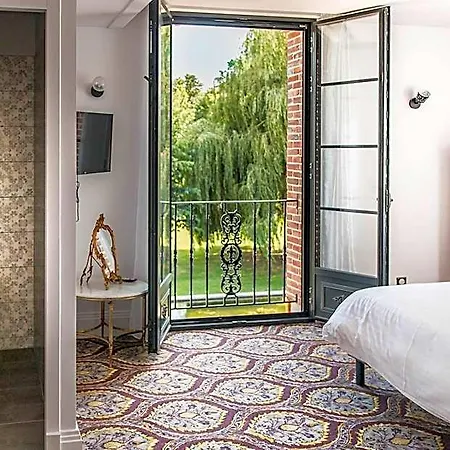 Hotel Les Jardins De Josephine - Le Manoir