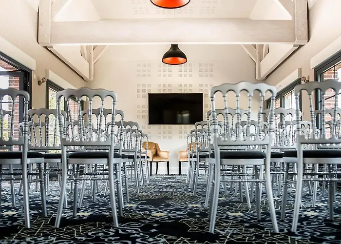 酒店 Les Jardins De Josephine - Le Manoir 埃夫勒